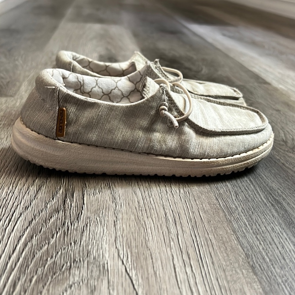 Girls Hey Dude Size 13